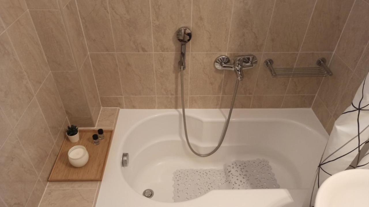Agathi'S House Apartment Preveza Luaran gambar